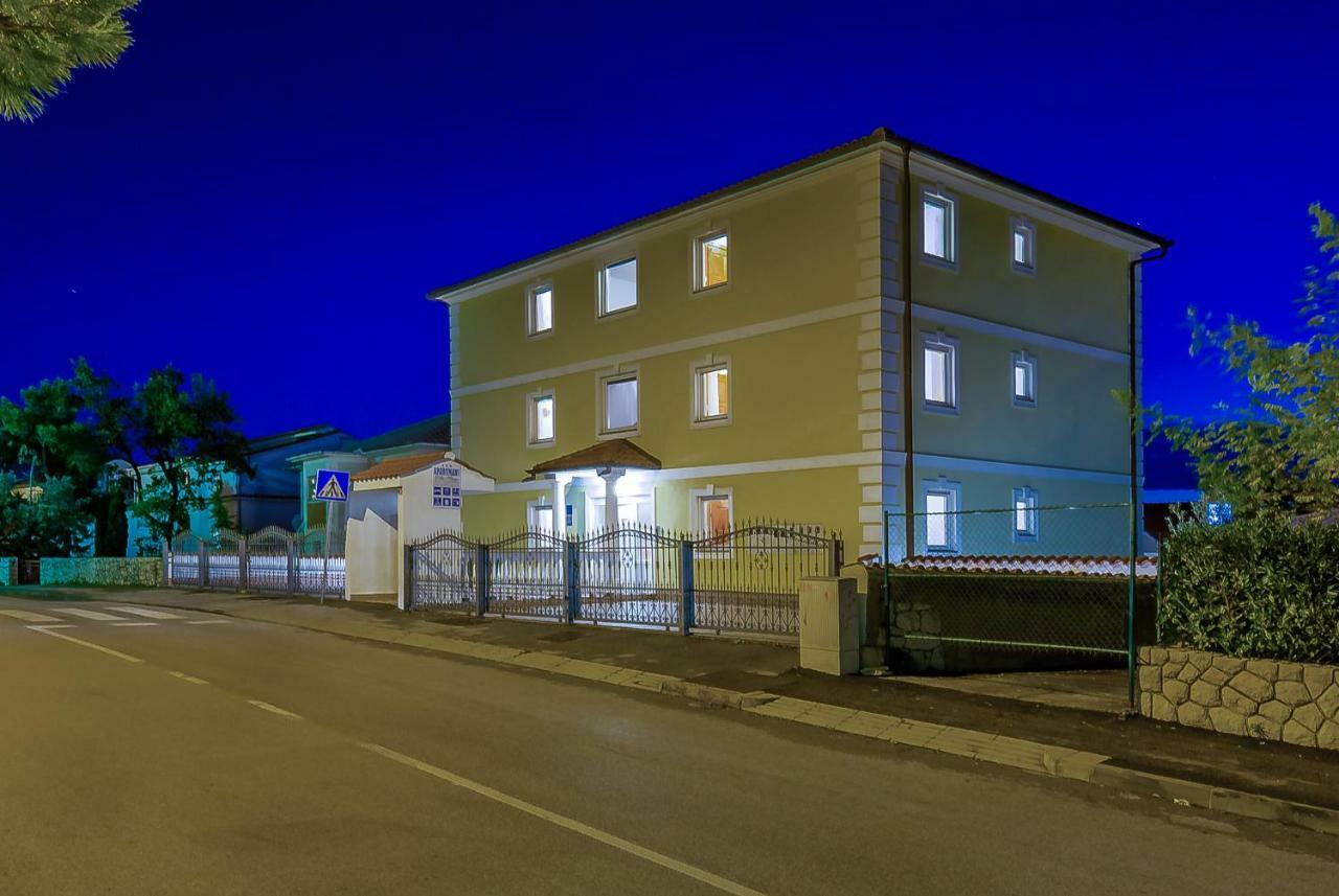 Apartments Lulic Crikvenica Εξωτερικό φωτογραφία