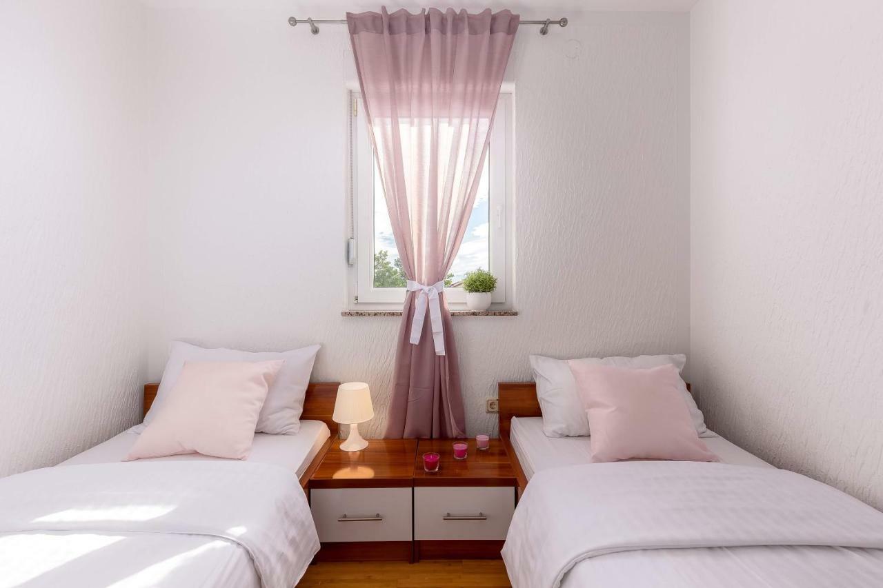 Apartments Lulic Crikvenica Εξωτερικό φωτογραφία