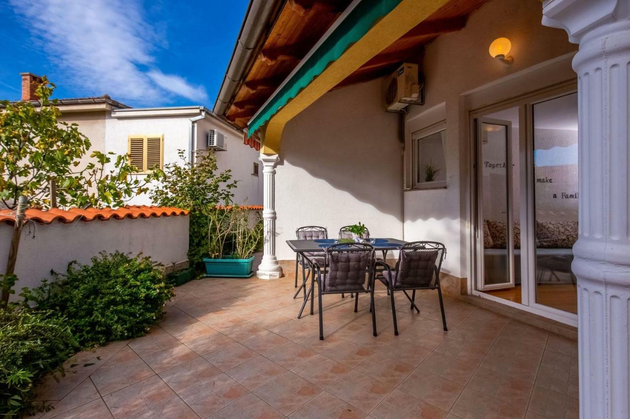 Apartments Lulic Crikvenica Εξωτερικό φωτογραφία
